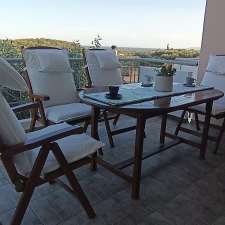 Elea Apartment Kalamata Bagian luar foto