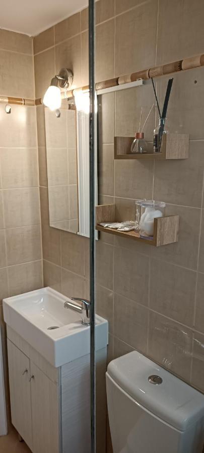 Elea Apartment Kalamata Bagian luar foto
