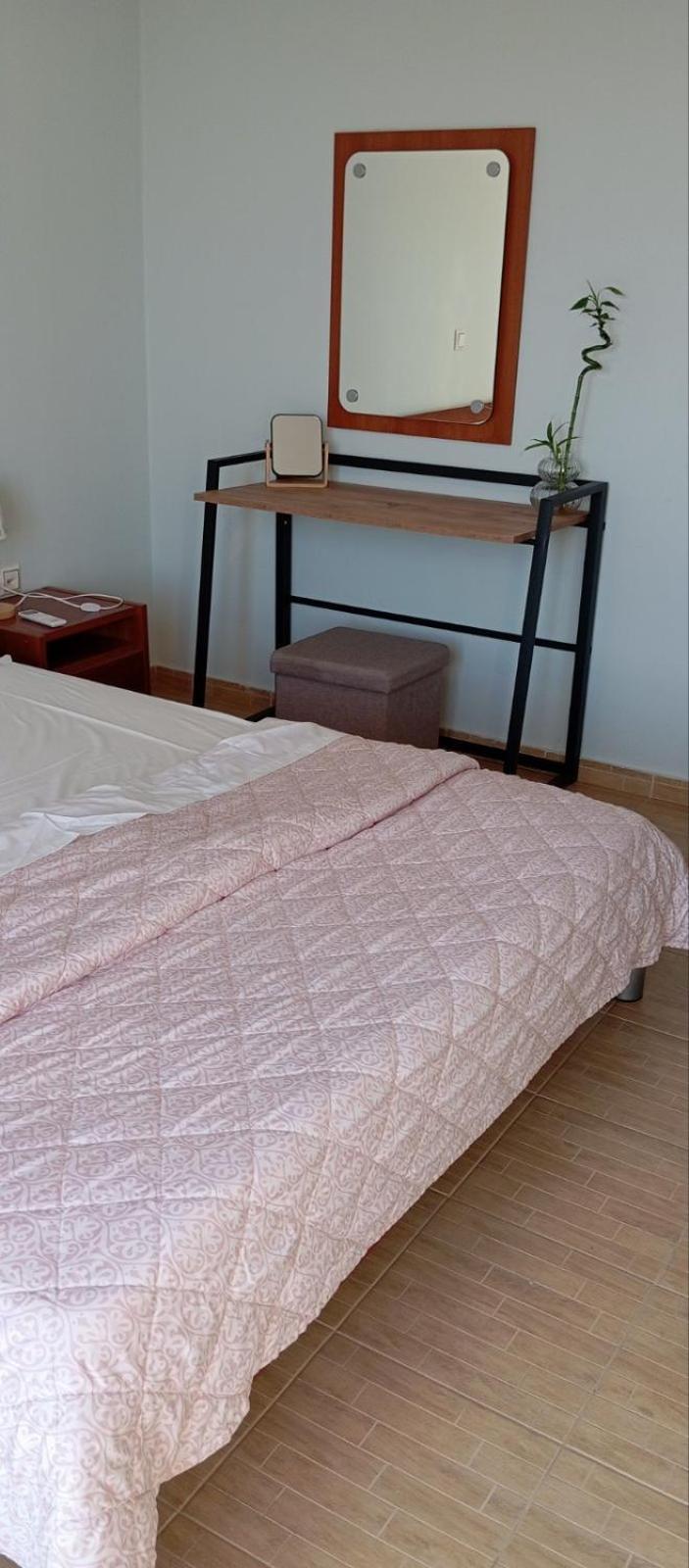 Elea Apartment Kalamata Bagian luar foto