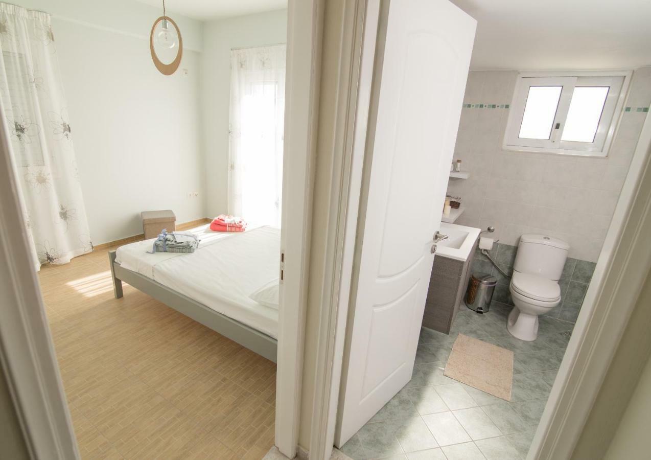 Elea Apartment Kalamata Bagian luar foto