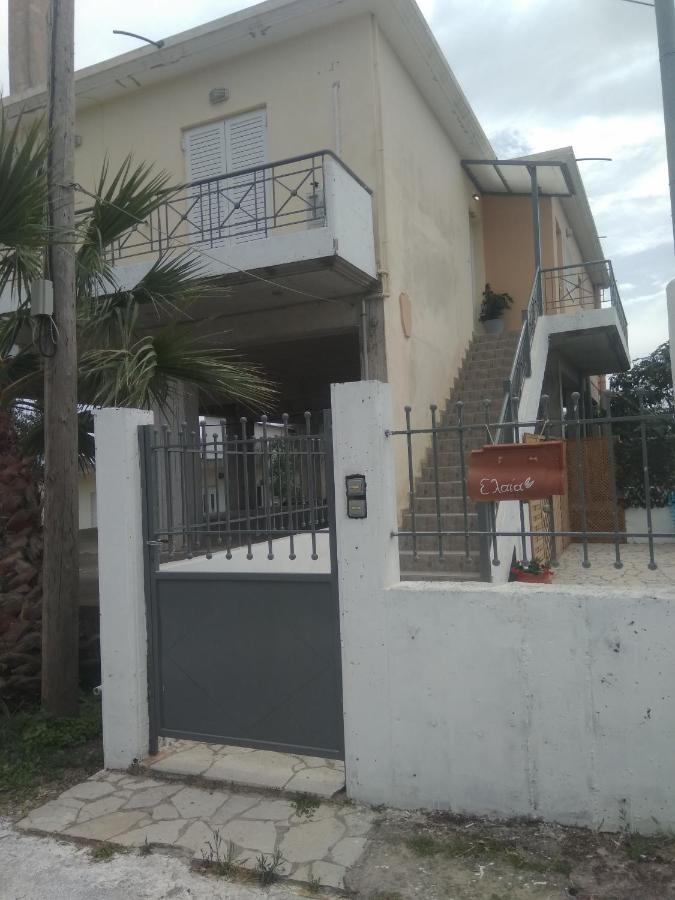 Elea Apartment Kalamata Bagian luar foto
